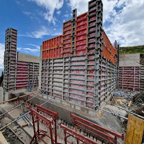 thumb-gauxjoch-bergstation-waende-kommandoraum