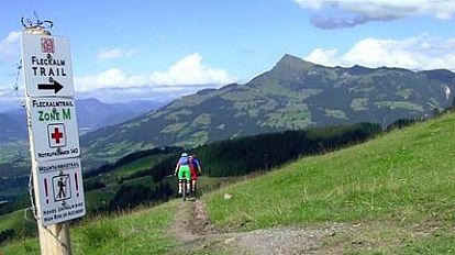 fleckalm-trail-der-laengste-single-trail-tirols-mit-77-km-und-1